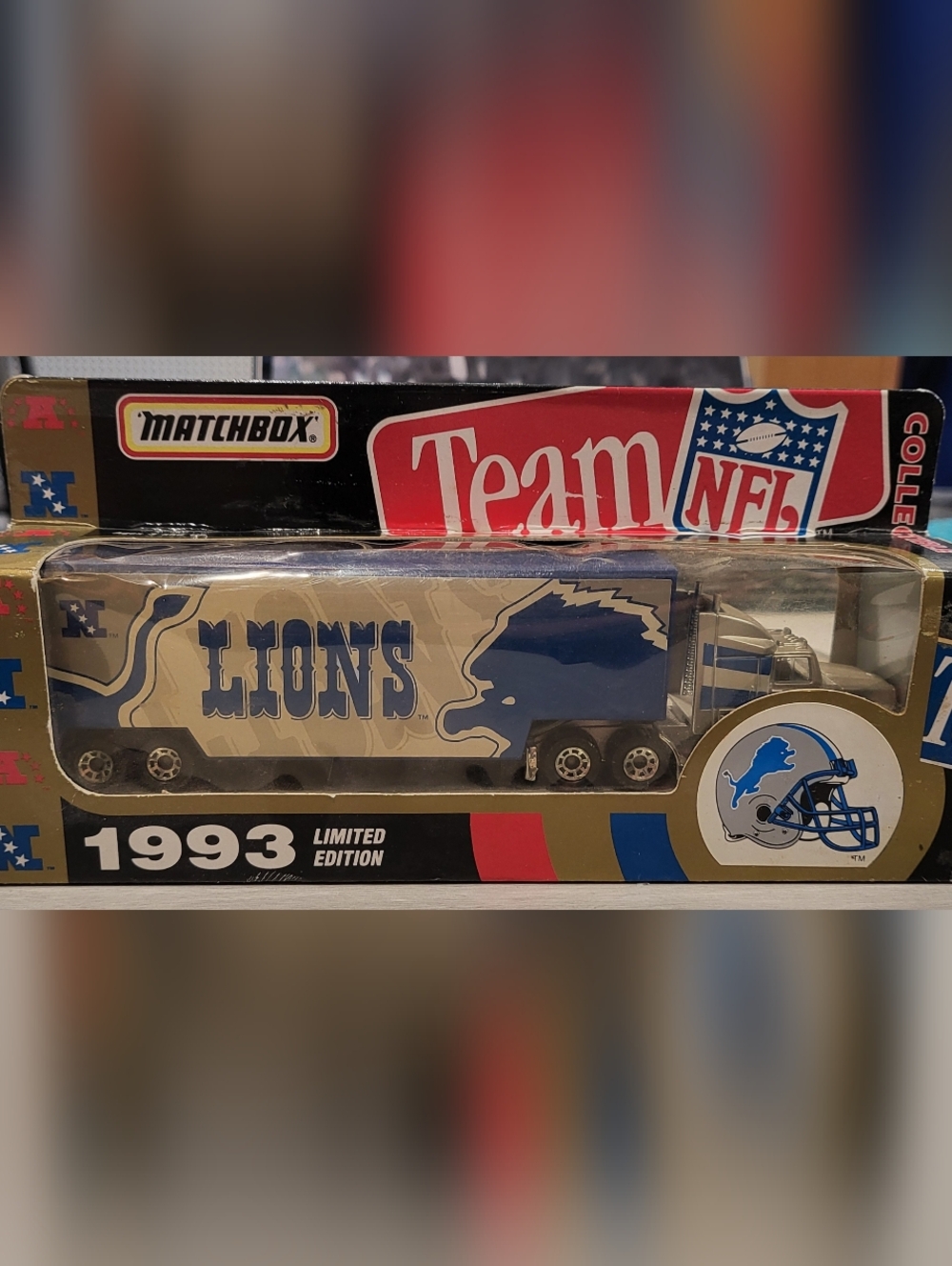 Matchbox 1993 Detroit Lions Semi Truck